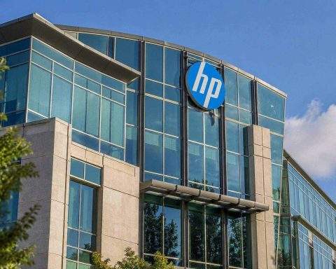 HP Stock Just Jumped 15%. A Holiday-Shortened Earnings Week May Decide the Rally