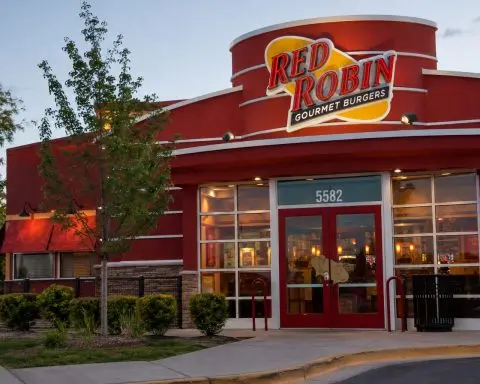 Red Robin Shares Rise After Earnings Beat