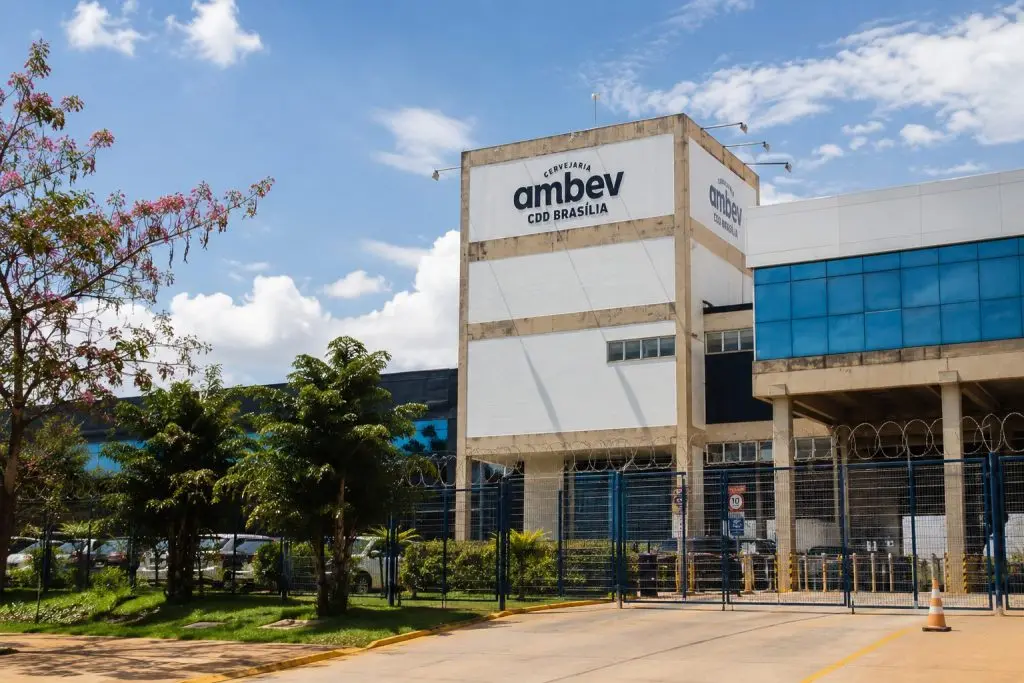 Ambev Stock Faces Early Test as Brazil Markets Reopen Ahead of Wall Street