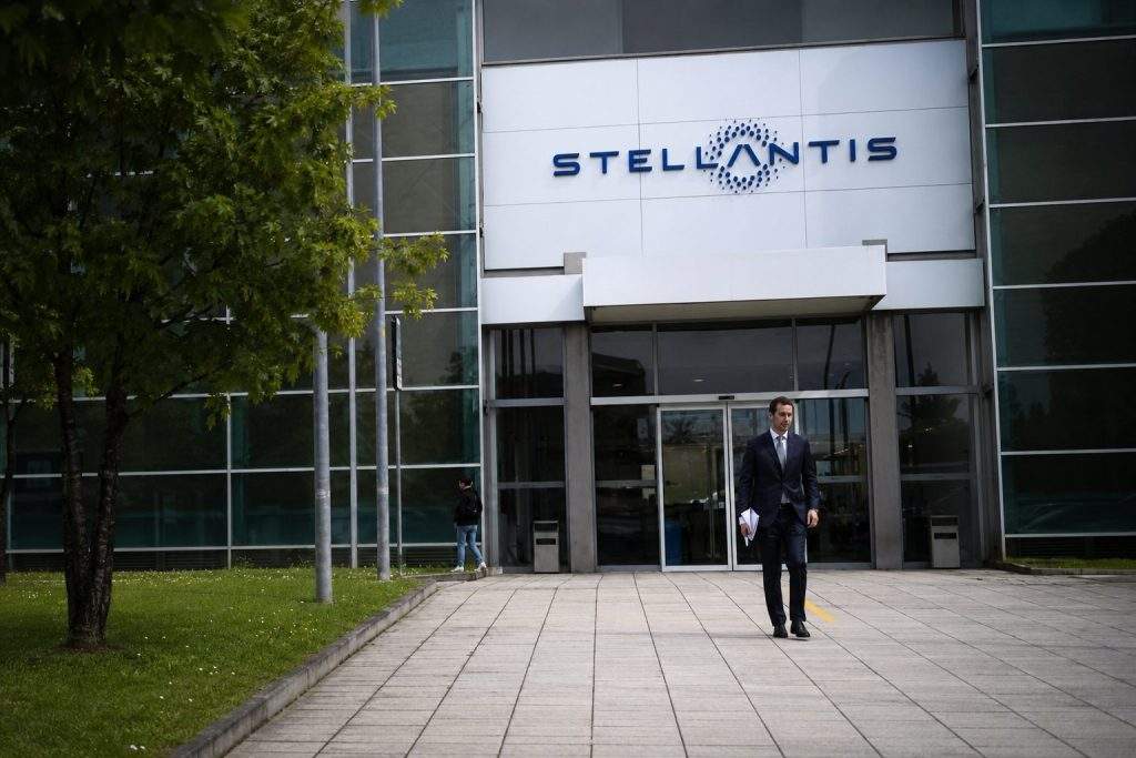 Stellantis Stock in Focus After $70 Billion Move Going Into Holiday Week