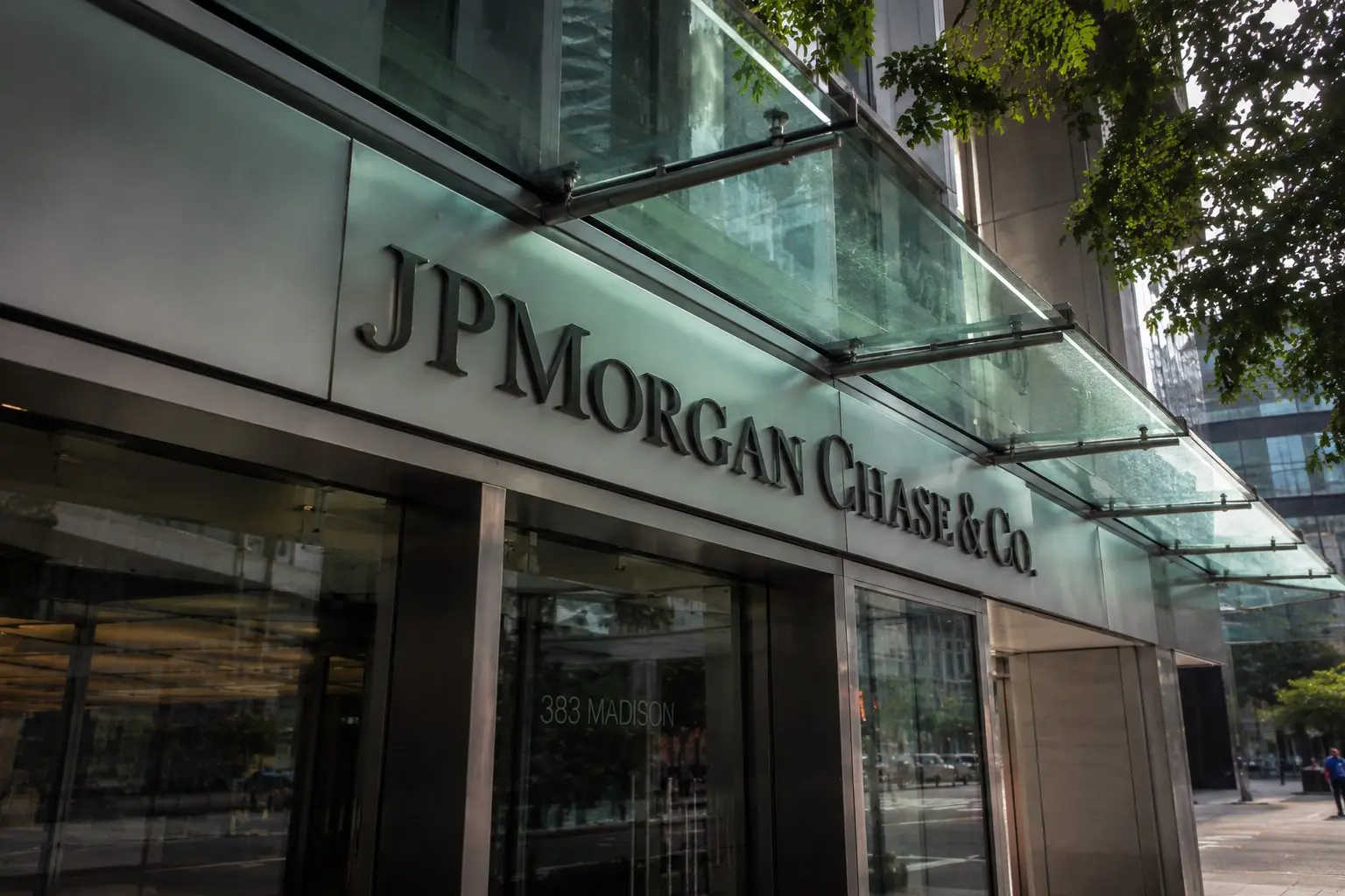 JPMorgan Shares Are Closed Monday, But Tuesday Action Could Follow