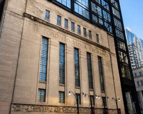 TSX Sets New Record Even as Oil Stocks Drop