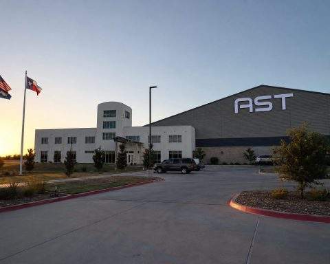 AST SpaceMobile Shares Rise Again in Early Trading on Satellite Interest