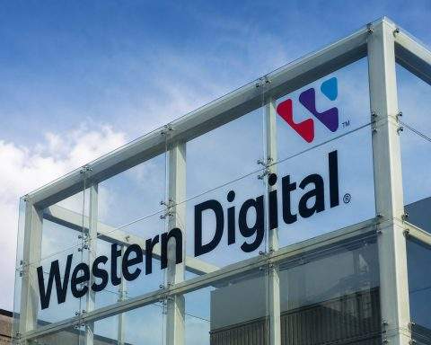 Western Digital Sets New High With Wall Street Staying Bullish on AI Storage