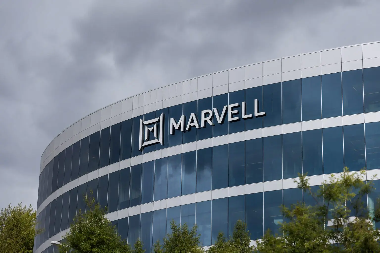 Marvell Rises Ahead of Results as AI Hype Moves Shares