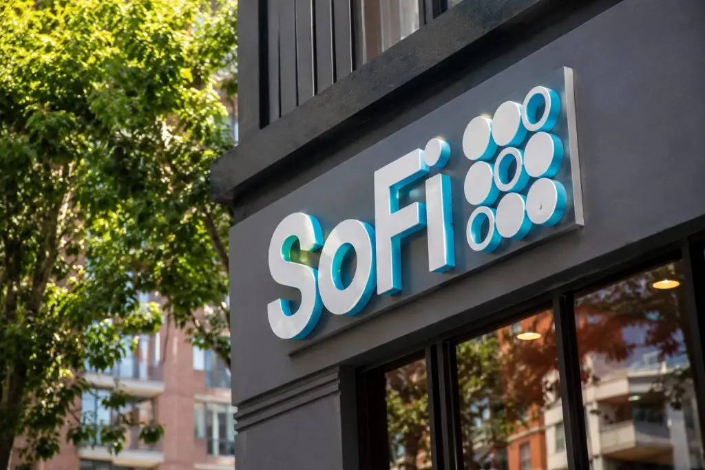 SoFi Shares Move on Talk of SpaceX IPO, but Numbers Still Count