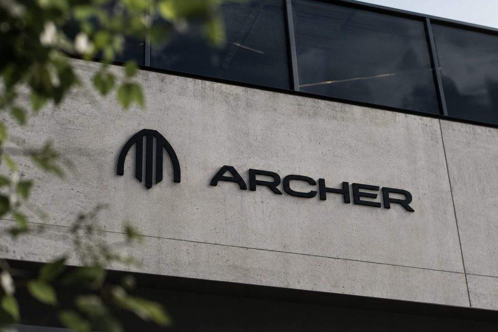 Archer Aviation Shares Weaken With Ongoing Cash Burn Pressure