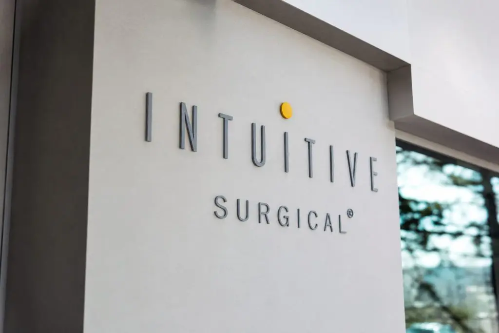 ISRG Slips After Goldman Downgrade