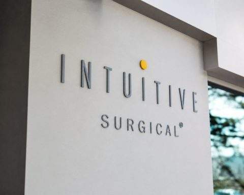 ISRG Slips After Goldman Downgrade