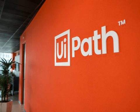 UiPath Shares Flat Ahead of Earnings, AI Test Set for Thursday