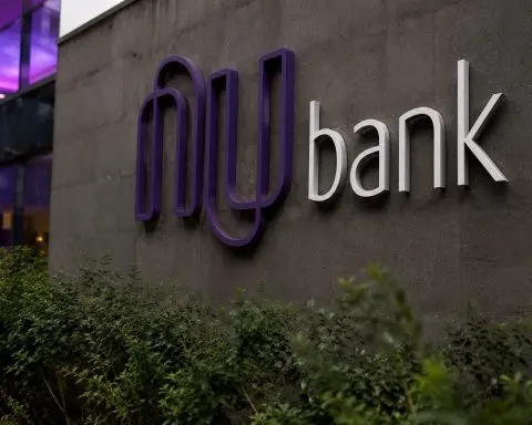 Nu Shares Gain After Nubank’s $130 Million Move in Colombia Raises Growth Hopes in Latin America