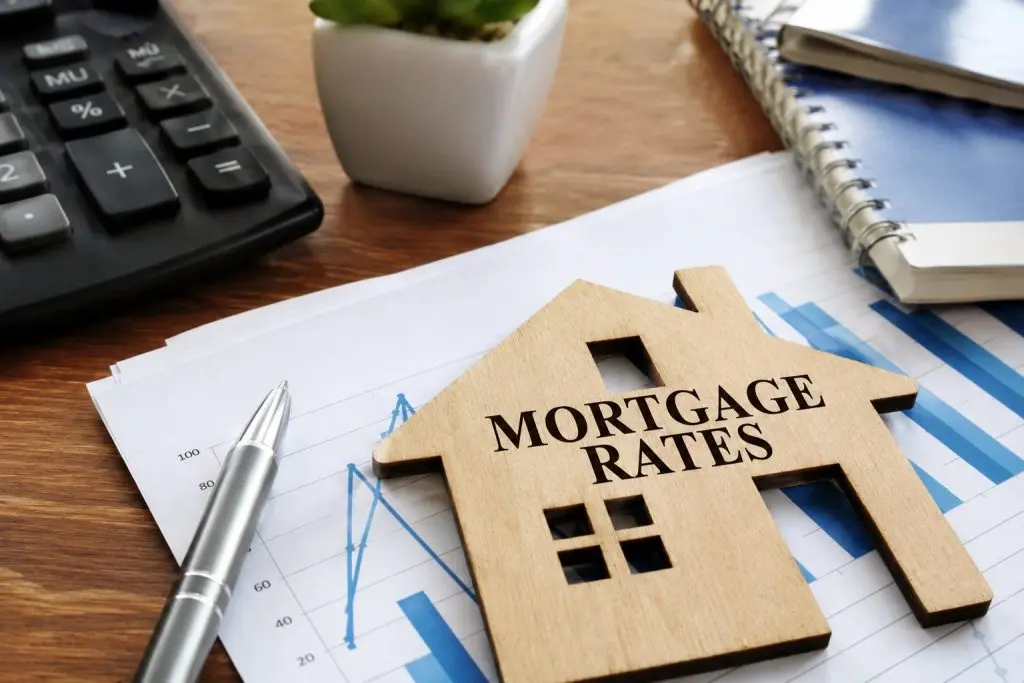 Mortgage Rates Reach 9-Month High, Refinancing Drops First