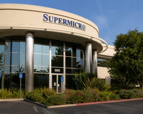 Super Micro Shares Move on Taiwan Server Seizure, AI Cloud Agreement