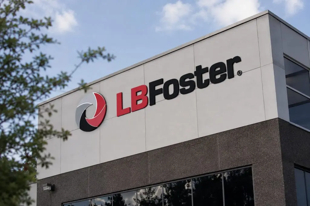 L.B. Foster Trades Close to 52-Week High; Backlog Figure Draws Traders’ Attention