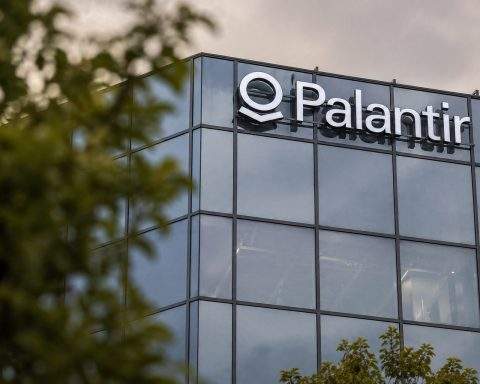 Palantir Gets AI-Defense Boost, but Rally Faces Hurdle