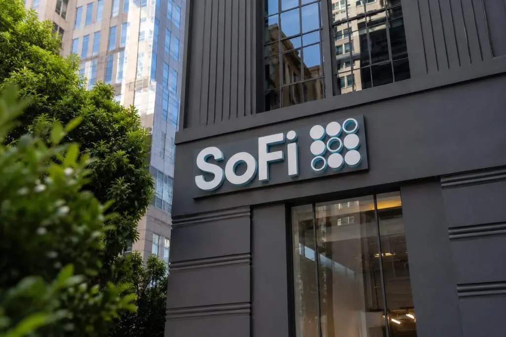 SoFi Shares Rise in Premarket With Bank Stablecoin Rolling Out on App