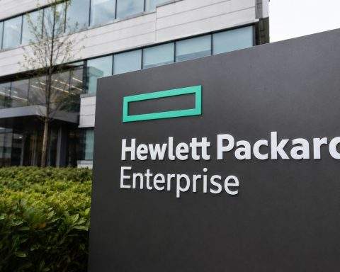 HPE shares jump ahead of earnings after Dell’s AI server surge