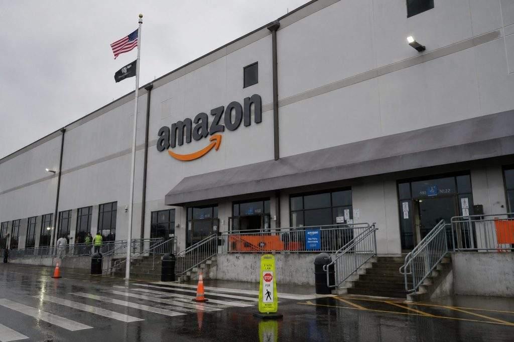 Amazon Leans Into AI With Hiring Focus Jeff Bezos Made Famous