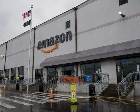 Amazon Leans Into AI With Hiring Focus Jeff Bezos Made Famous