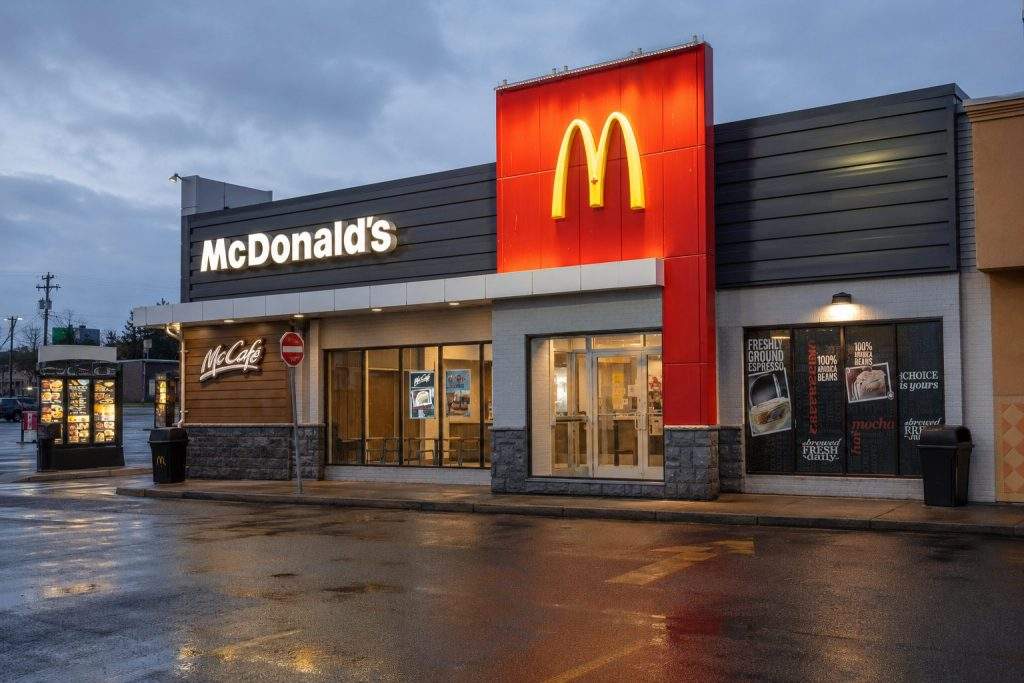 McDonald’s Shares Fall as Market Sets Record, Company Faces Upcoming Test