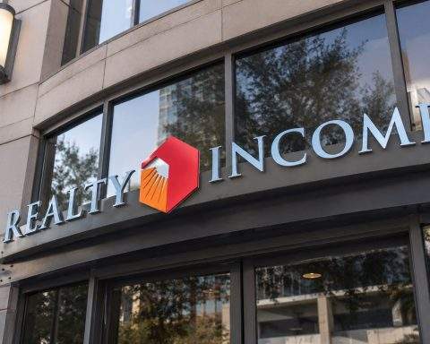 Realty Income Stock Dips Ahead of Jobs Data; Dividend Investors Eye Rates