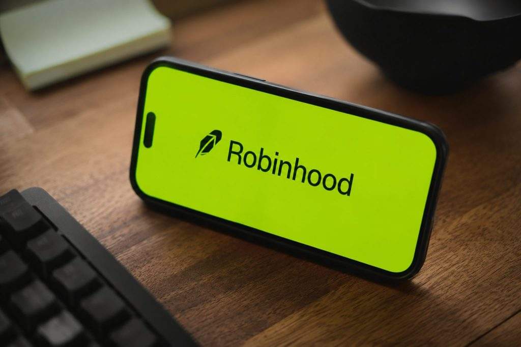 Robinhood Soars, Traders Watch Next Week for HOOD