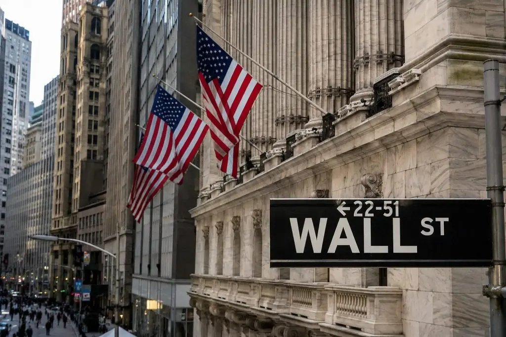 Stocks Climb Ahead of Nvidia Earnings as Wall Street Waits