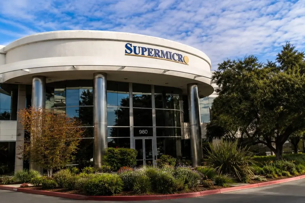 Super Micro Stock Gains Almost 10% With SMCI Up in AI-Server Rally