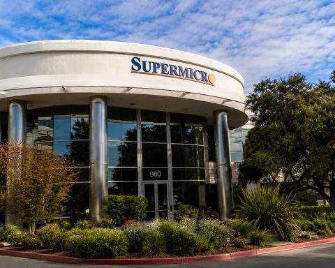 Super Micro Stock Jumps Nearly 10% as SMCI Rides the AI-Server Rally