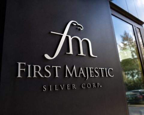 First Majestic Silver Pullback Tests Whether Record Q1 Cash Flow Can Outrun Costs