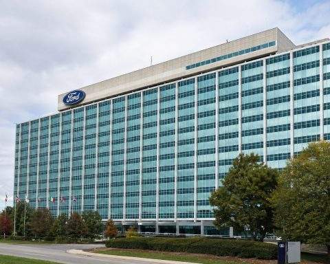 Ford Faces Pre-Memorial Day Test as Energy Move Meets Tariff Risk