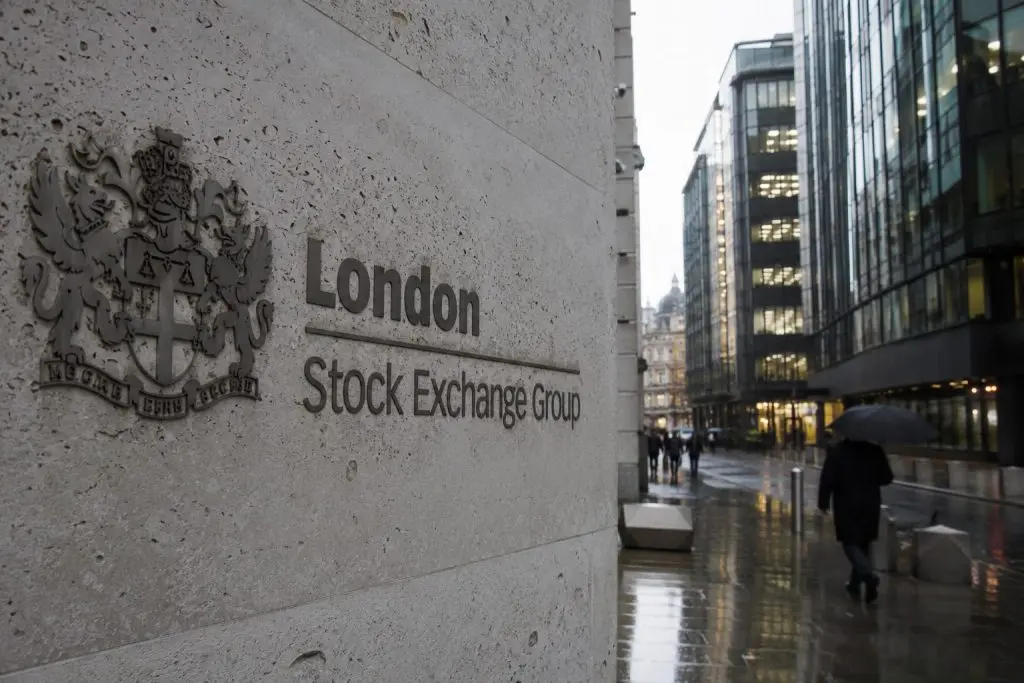 FTSE 100 Falls Today as Shell, BP and Centrica Drag UK Stocks After Peace-Deal Rally