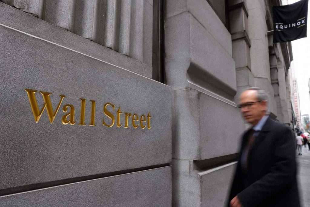 Hot CPI Shock Hits Nasdaq: Wall Street’s Record Run Stalls as Fed Cut Bets Fade