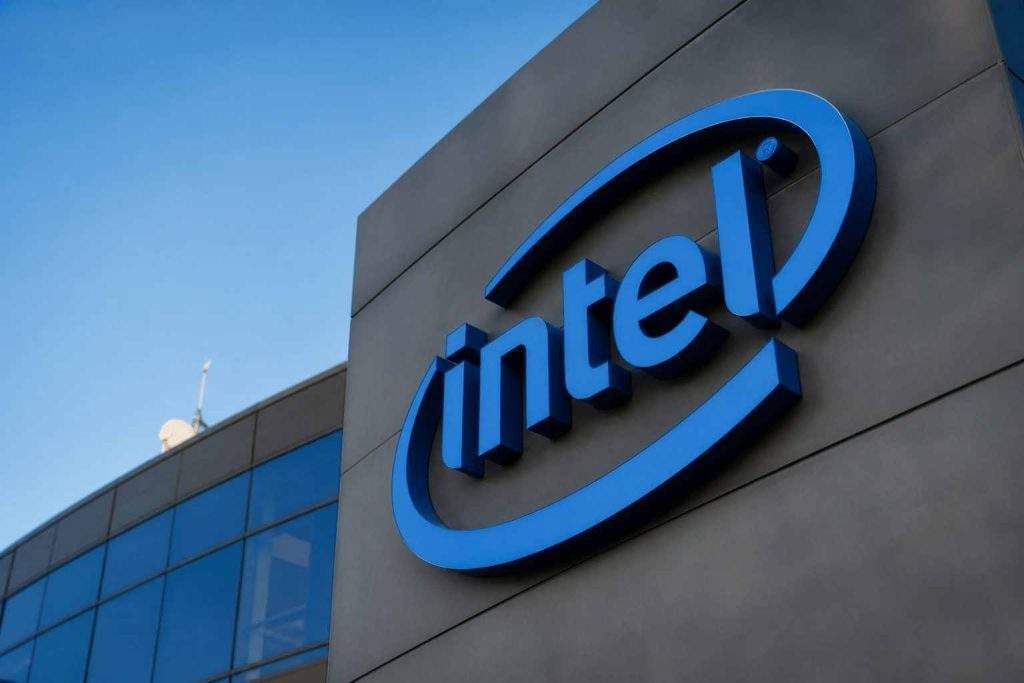 Intel Stock Rally Faces Its Biggest AI Test Yet as Apple Talks and AMD Forecast Lift Chips
