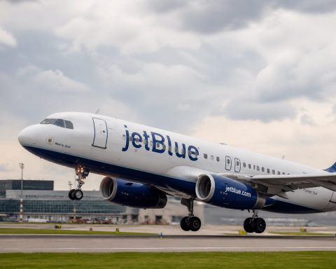 JetBlue Airways Makes Its Move After Spirit Airlines Shutdown: $99 Fares, 11 Routes And A Fuel Test