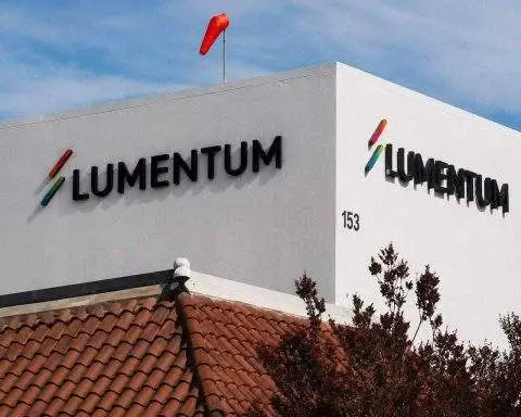 Lumentum’s Nasdaq-100 Breakthrough Turns AI Optics Stock Into Must-Watch Index Trade