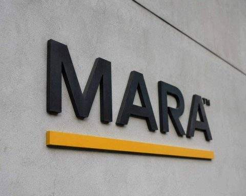 MARA Holdings Stock Faces a Crucial Test as Bitcoin Miner’s AI Pivot Meets Earnings Day