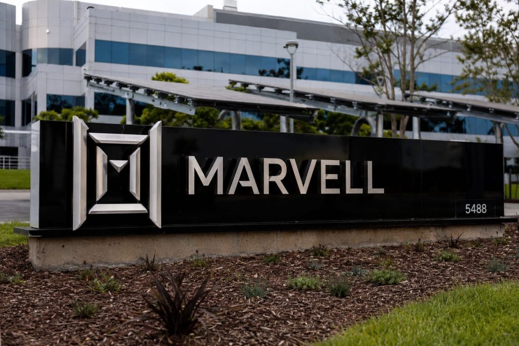 Marvell Technology Stock Jumps as Wall Street Chases the AI Networking Trade Before Earnings
