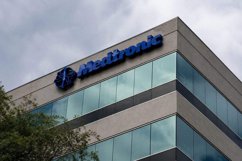 Medtronic Shares Near One-Year Lows as NYSE Open Looms After Friday Drop