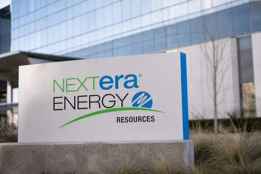 NextEra Energy Strikes 3,000 MW Arizona Solar Deal as Power Demand Boom Builds