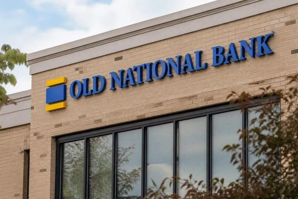 Old National Bancorp Stock Gets a $5.9 Million Comerica Signal as Buybacks Take Focus
