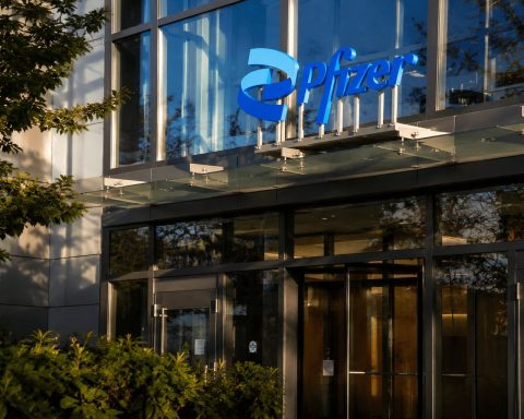 Pfizer Faces Busy Week After Friday’s Drop