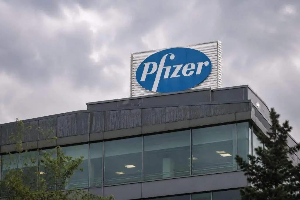 Pfizer Stock Rebound Bet: Why the Beaten-Down Healthcare Giant Is Back in Focus