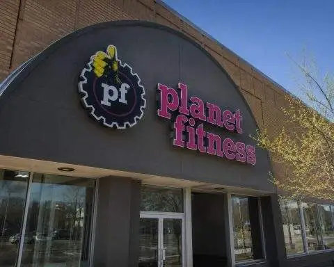 Planet Fitness Stock Just Had Its Worst Day — Weak Sign-Ups Forced a 2026 Reset
