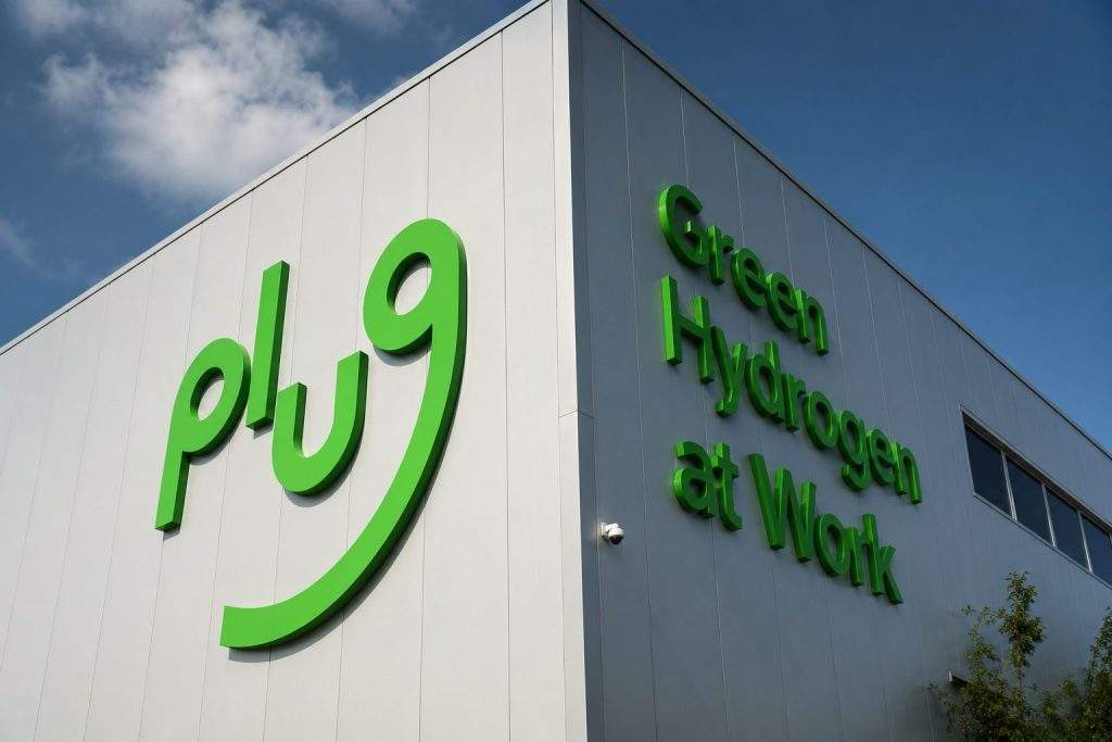 Plug Power Shares Surge 21% as Cash Questions Wait