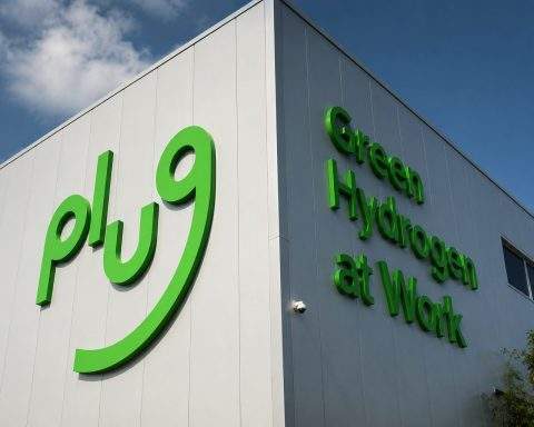 Plug Power Shares Surge 21% as Cash Questions Wait