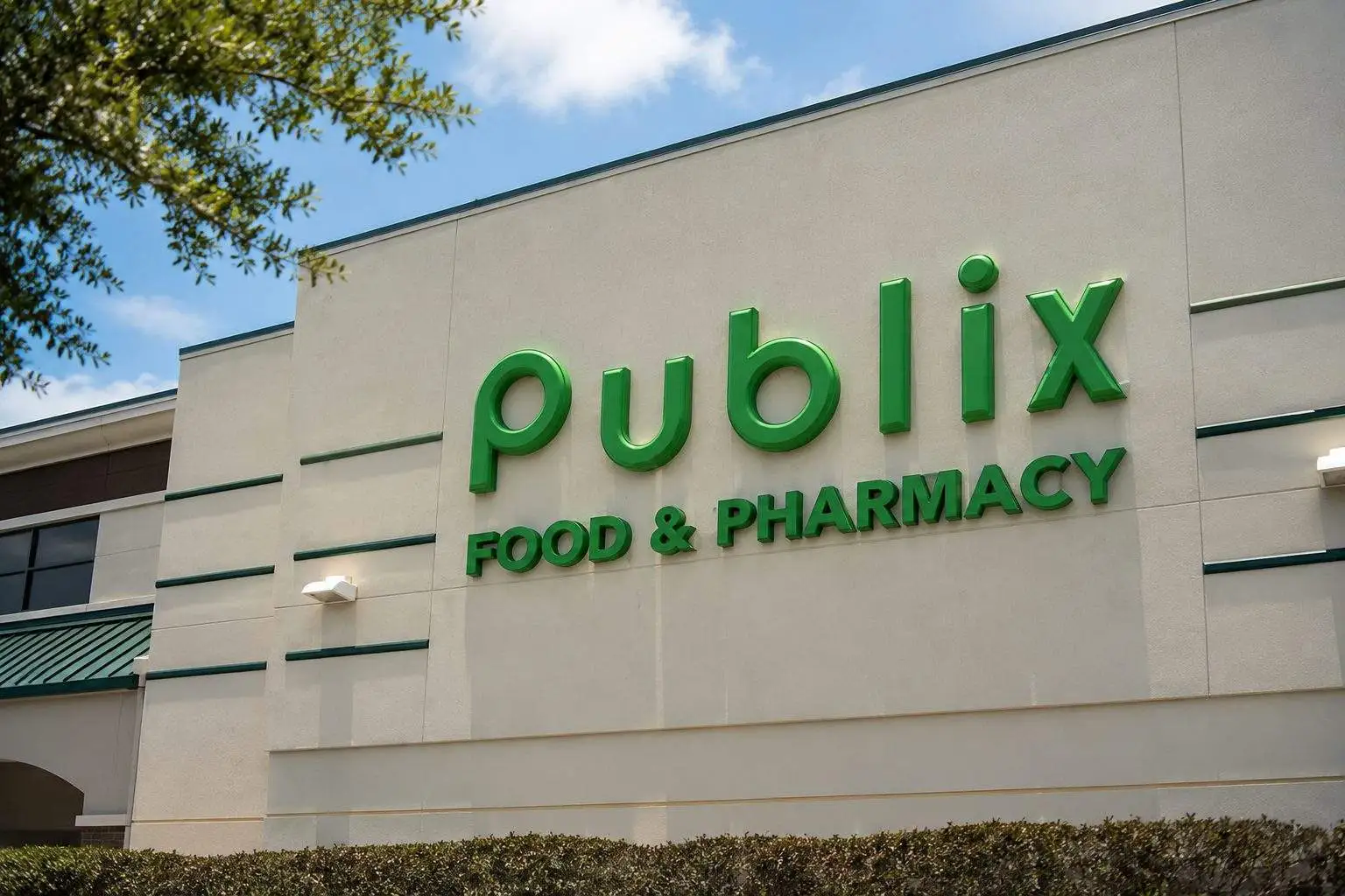 Publix Leadership Shake-Up: Todd Jones Retires After 46 Years But Keeps Board Seat