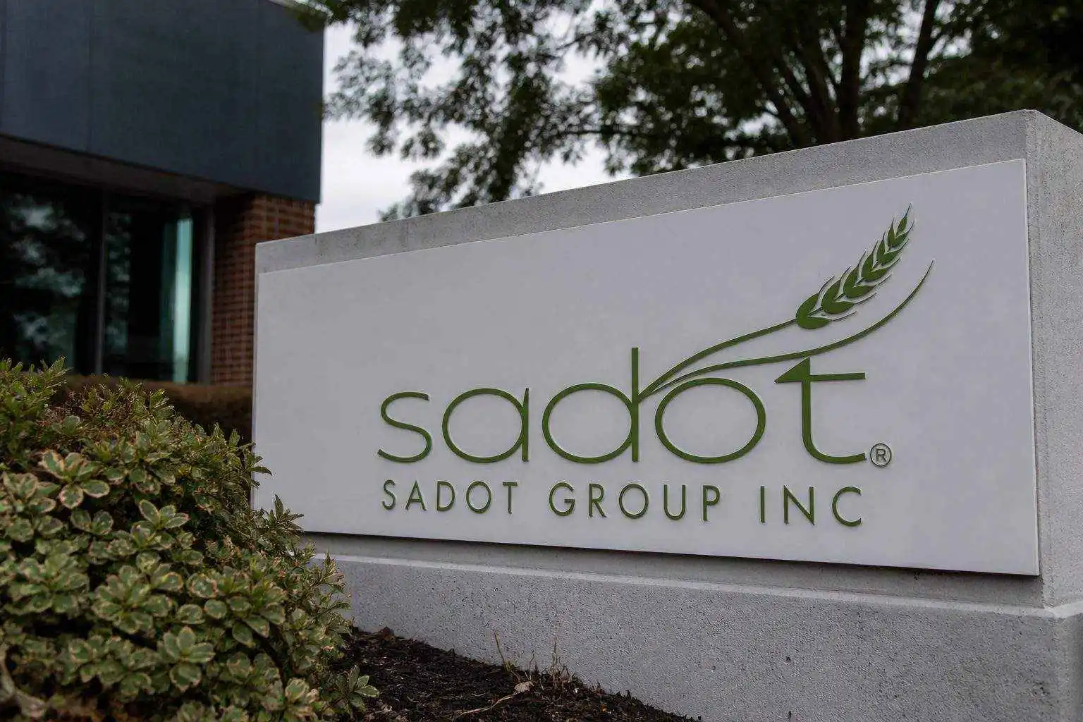 Sadot Stock Doubles as Nasdaq Filing Scare Fades—but the Balance Sheet Still Looks Bruised