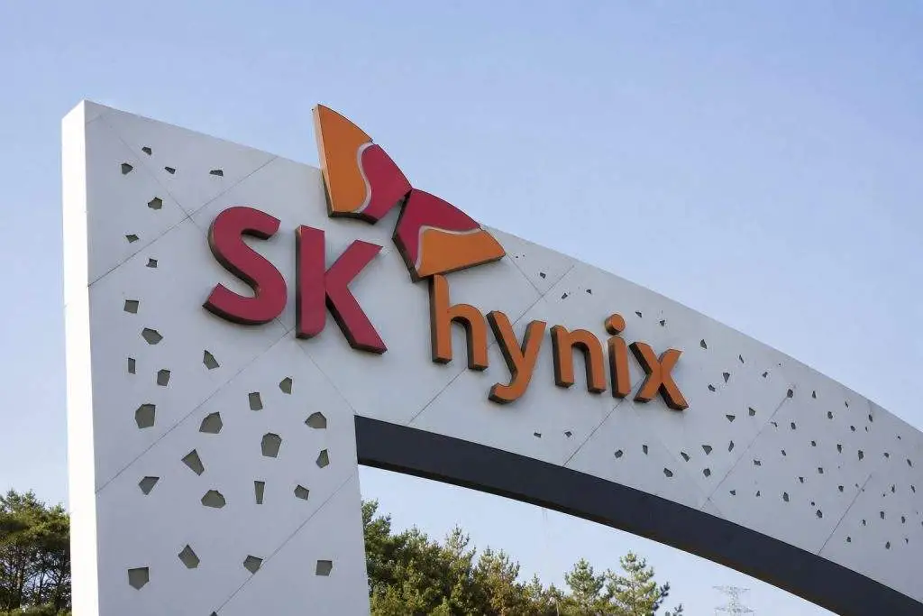 SK hynix AI Memory Crunch: Big Tech Offers to Fund Fabs as Capacity Runs Out