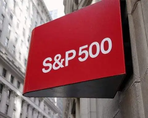 S&P 500 And Nasdaq Hit Records As Apple Rally Defies Oil Shock — For Now